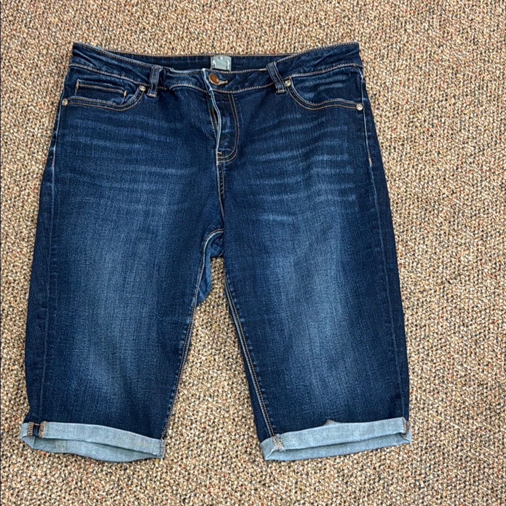 New York & Company soho denim shorts.  Size 10